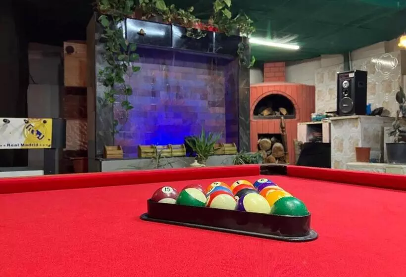 تختخواب و صبحانه Full Panorama Jerash