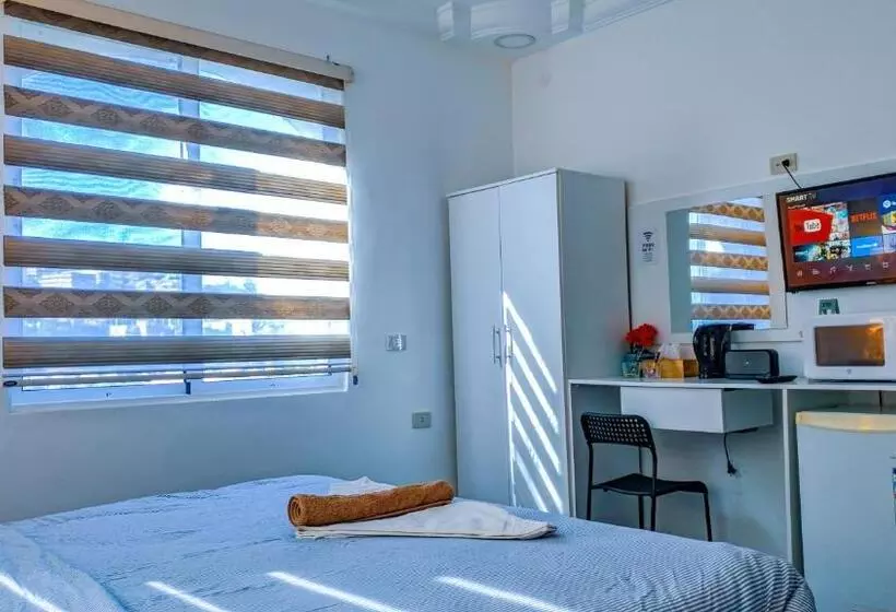 تختخواب و صبحانه Full Panorama Jerash