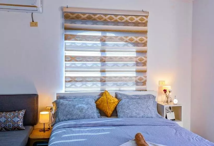 تختخواب و صبحانه Full Panorama Jerash