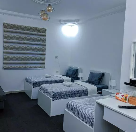 تختخواب و صبحانه Full Panorama Jerash