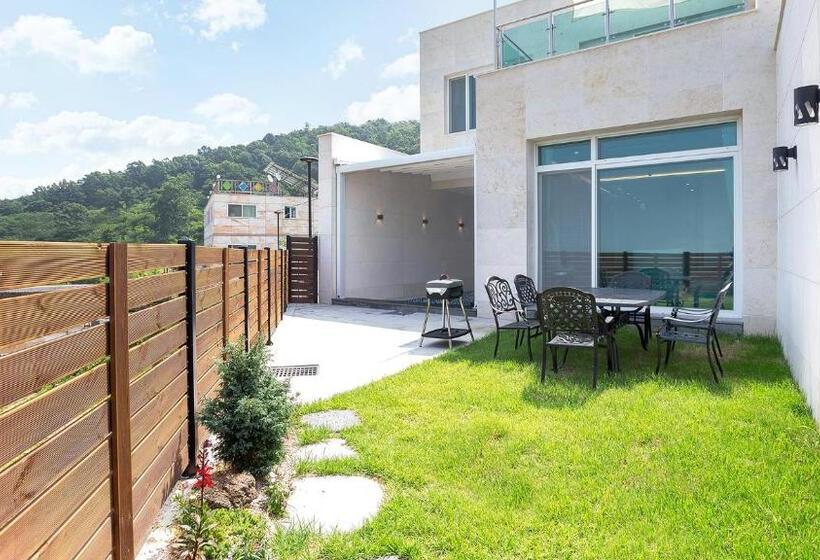 Ganghwa Elijah Resort