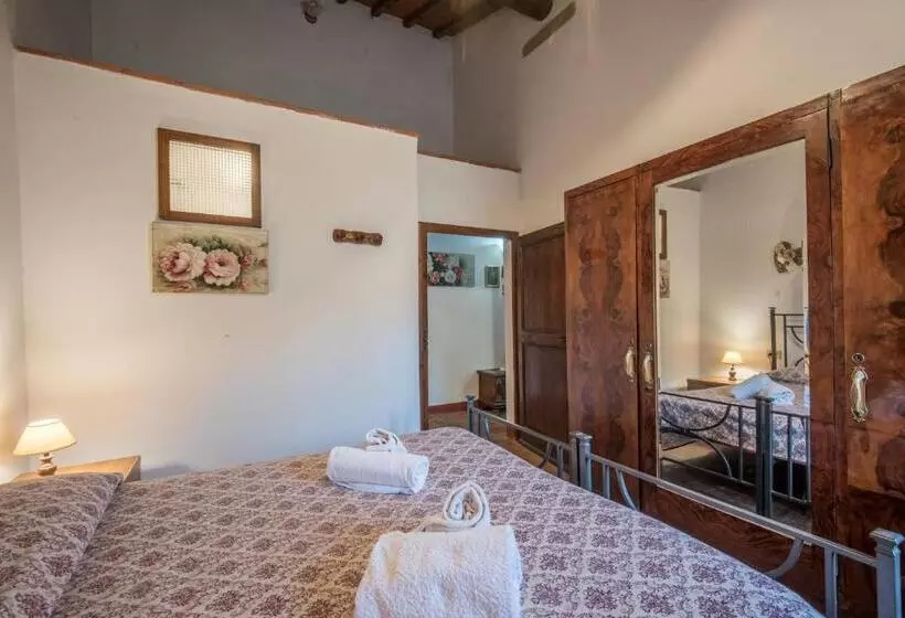 Hotelli Poggio Primo Bilocale Santolaio