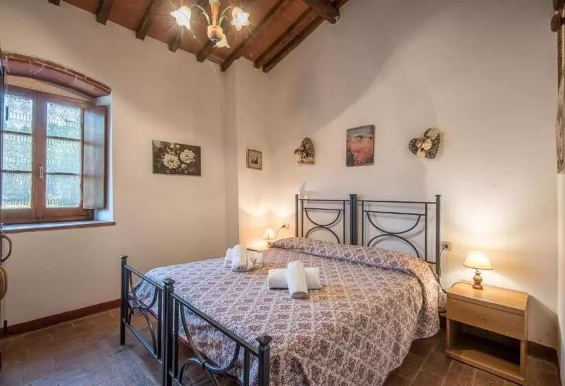 Hotelli Poggio Primo Bilocale Santolaio