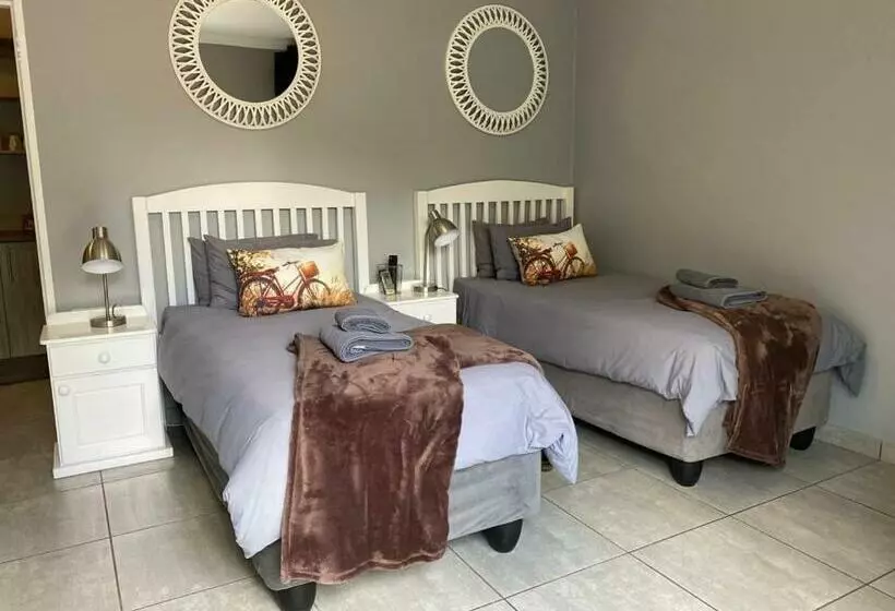 Majatalo Lavender Lane Guesthouse