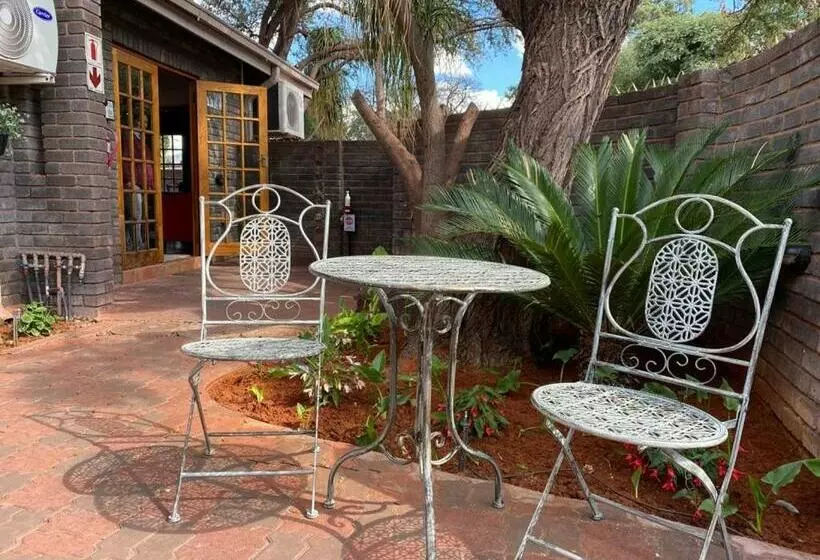 Majatalo Lavender Lane Guesthouse