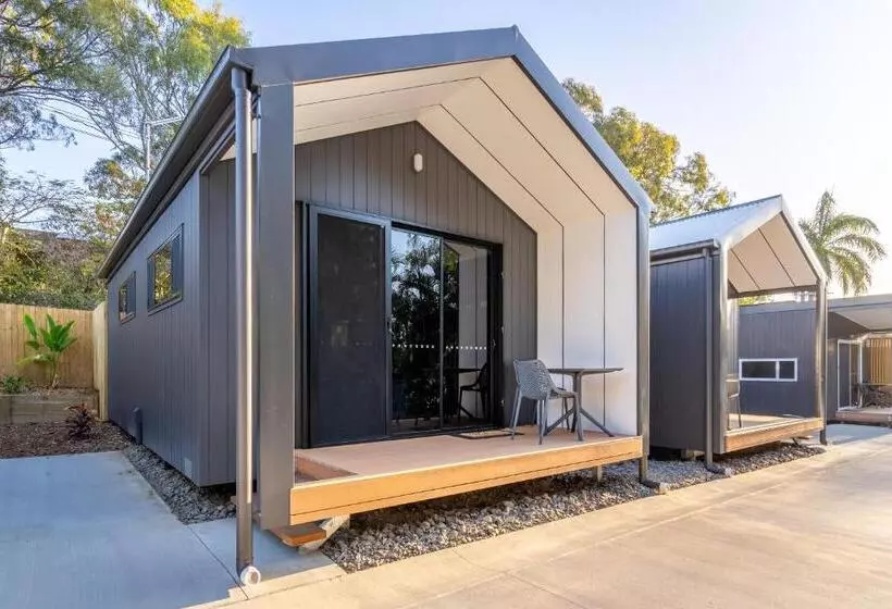 Lomakeskus Poinciana At Cooee Bay