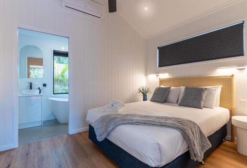 리조트 Poinciana At Cooee Bay