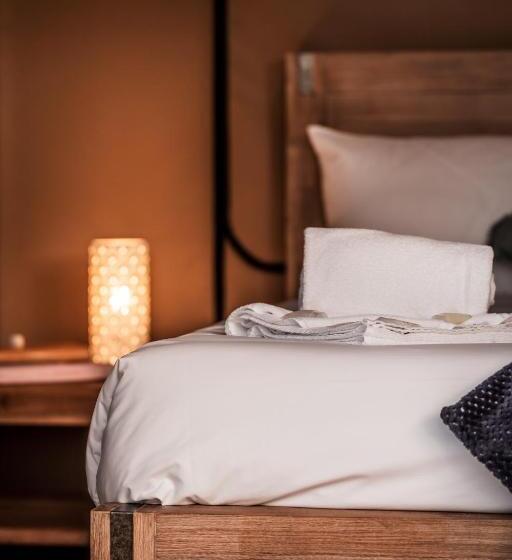 리조트 Poinciana At Cooee Bay