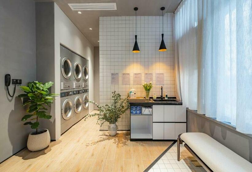 Hotel Atour Shanghai Pujiang