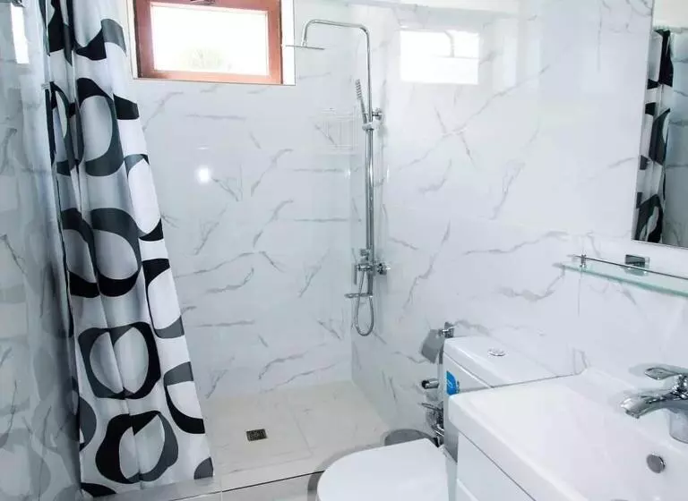 تختخواب و صبحانه Bayotel