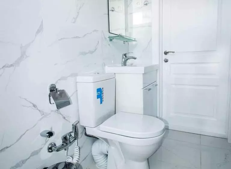 تختخواب و صبحانه Bayotel
