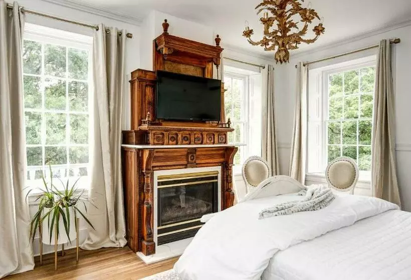 Aamiaismajoitus (B&B) The Peninsula