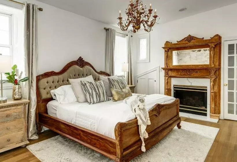 Aamiaismajoitus (B&B) The Peninsula