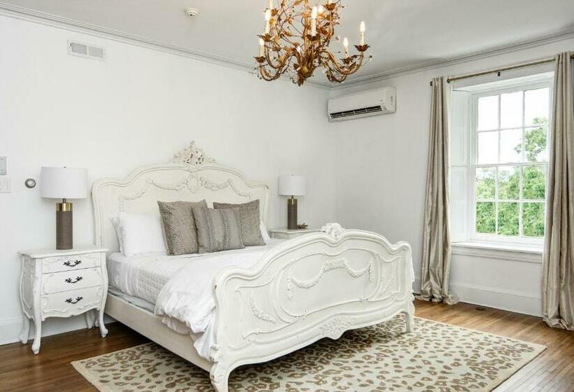 민박 The Peninsula