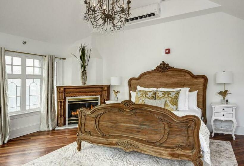 민박 The Peninsula