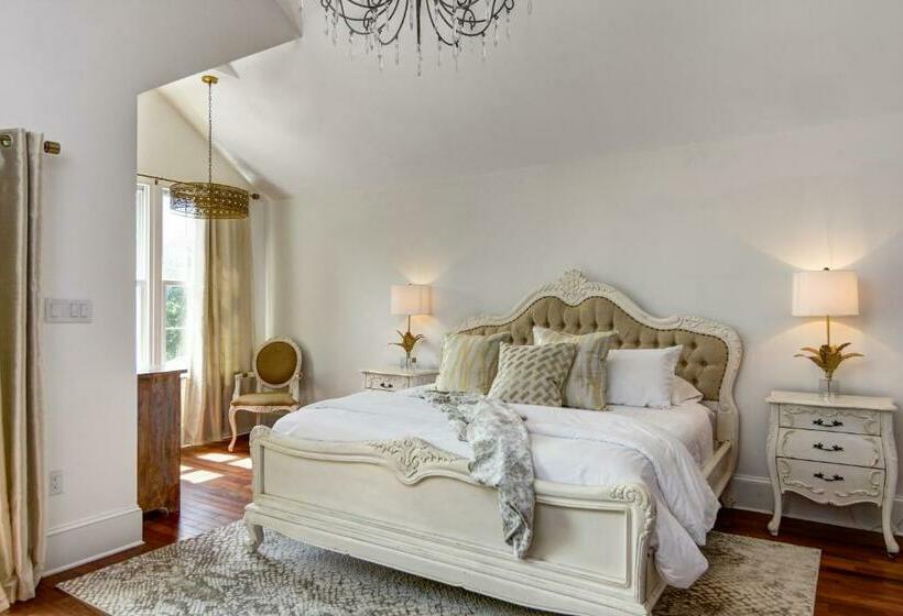 민박 The Peninsula