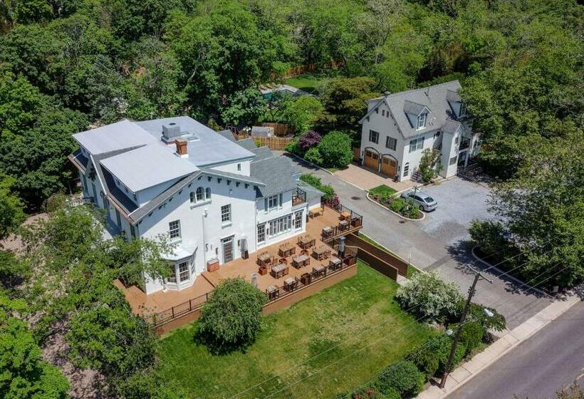 민박 The Peninsula