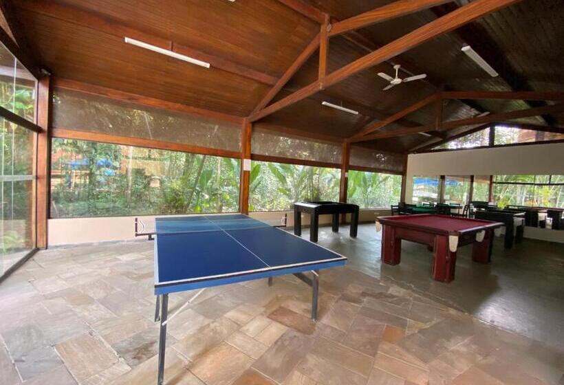 Fabuloso Flat 225, 2 Piscinas Climatizadas, Sky Com 170 Canais,tv Com Xbox, Internet Particular 500m