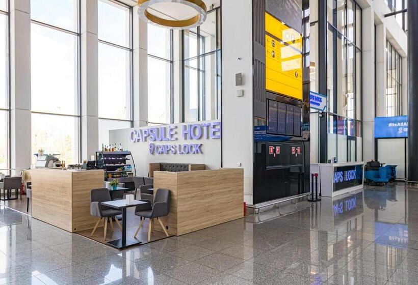 Kapselhotell Caps Lock Airport