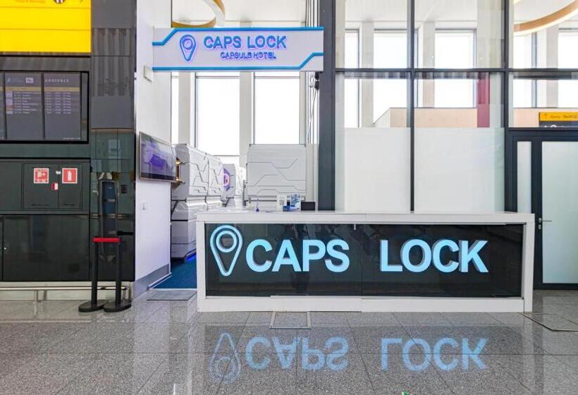 Kapselhotell Caps Lock Airport