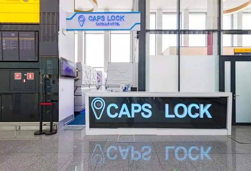 هتل کپسول Caps Lock Airport