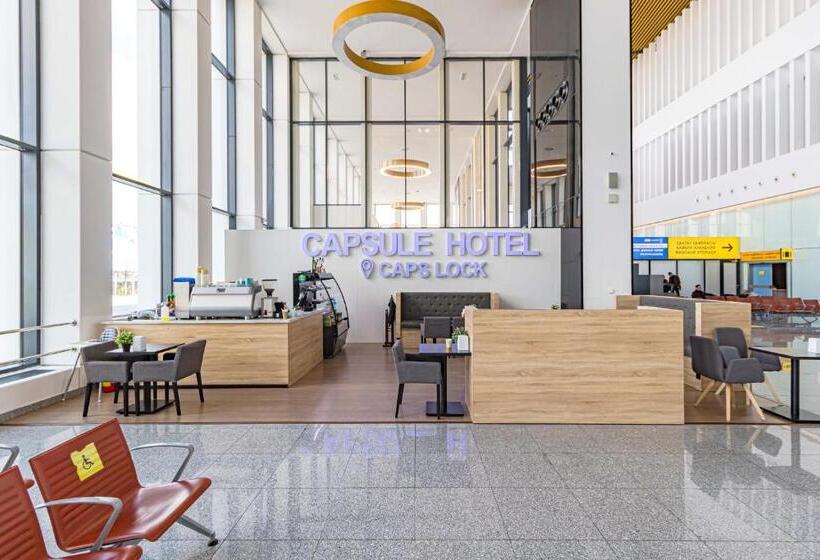 Kapselhotell Caps Lock Airport