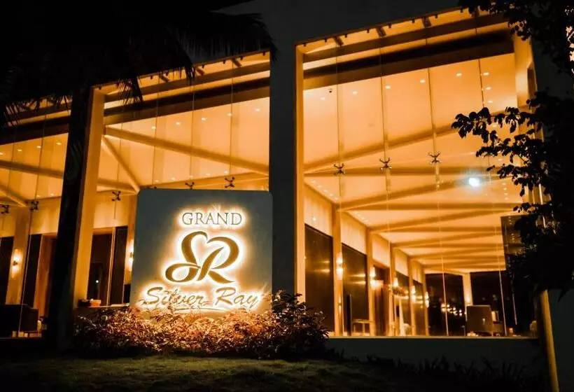 Hotelli Grand Silver Ray