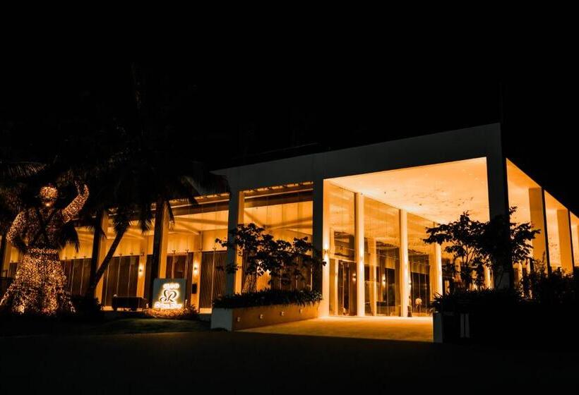 Hotel Grand Silver Ray