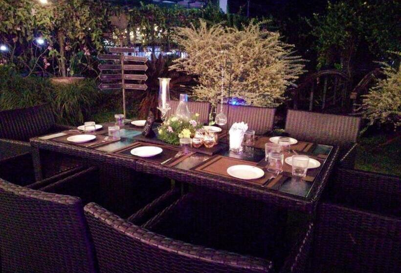 Hotel Grand Silver Ray