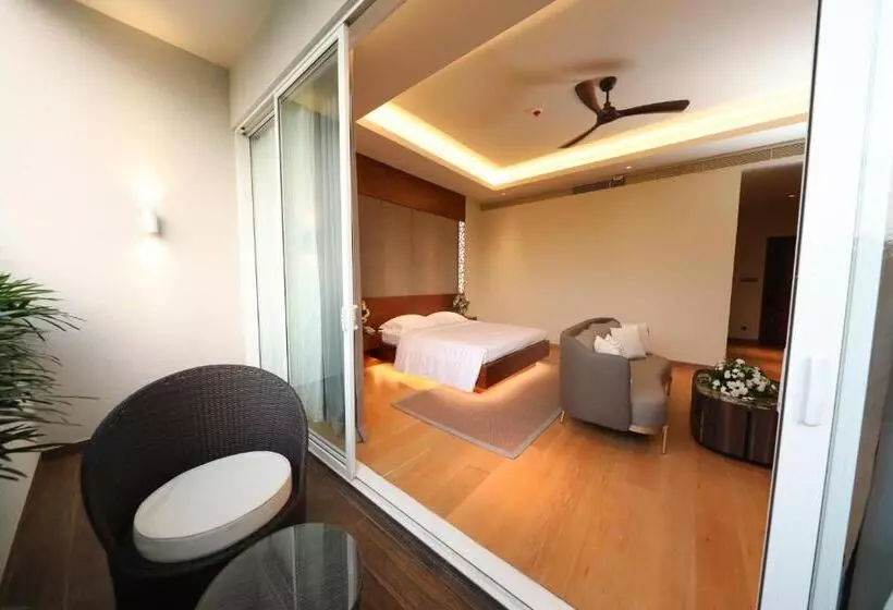 Hotelli Grand Silver Ray