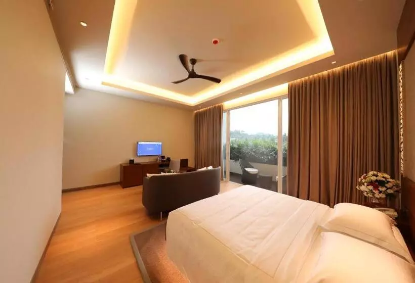 Hotelli Grand Silver Ray