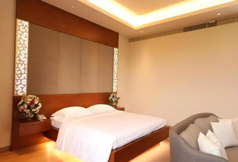 Hotelli Grand Silver Ray