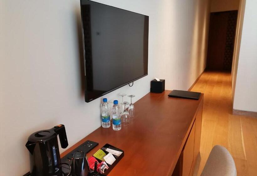 Hotel Grand Silver Ray