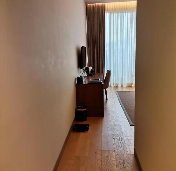 Hotel Grand Silver Ray