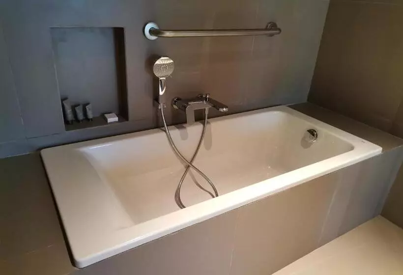 Hotelli Grand Silver Ray