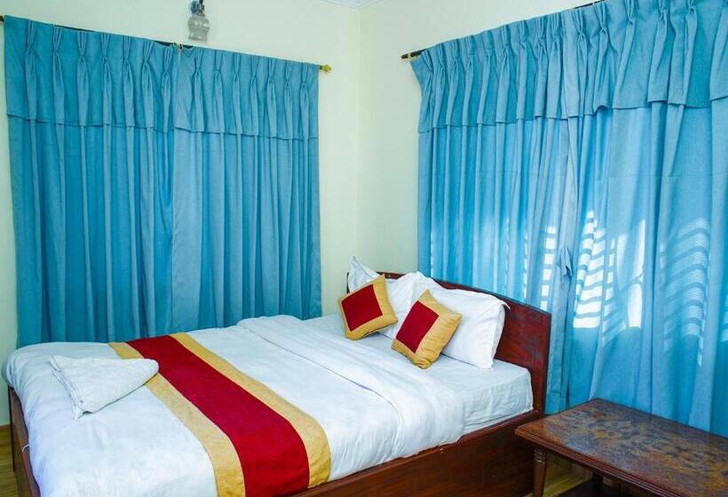 هتل Homeland And Restaurant