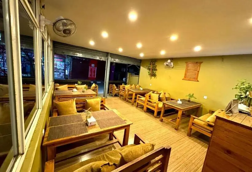 هتل Homeland And Restaurant