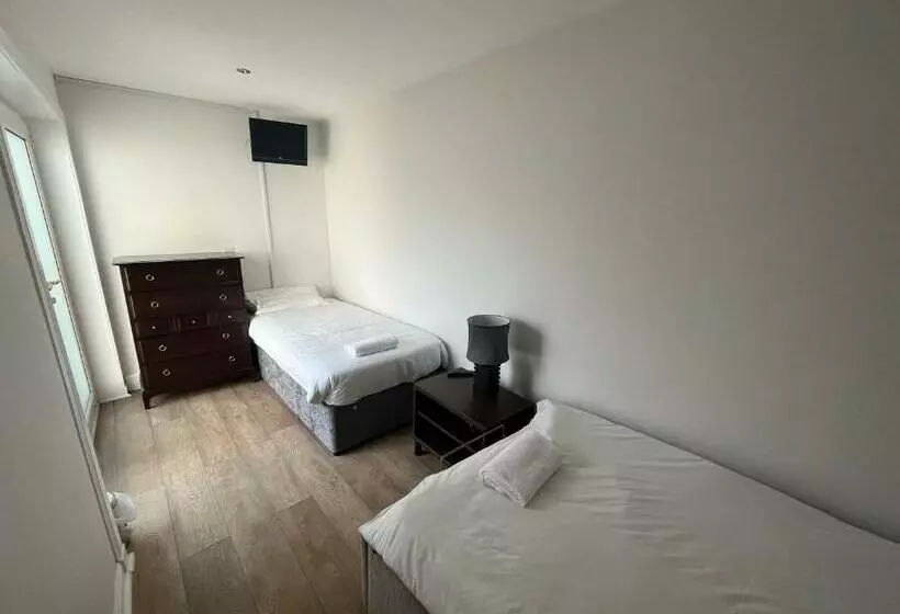 هتل Park View Rooms