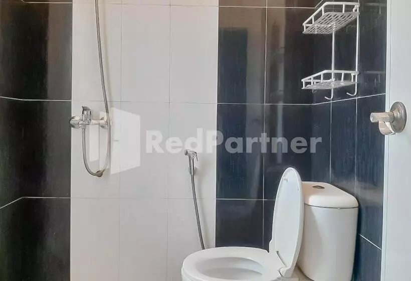 Hotelli Syariah Safar Guest House Mitra Reddoorz