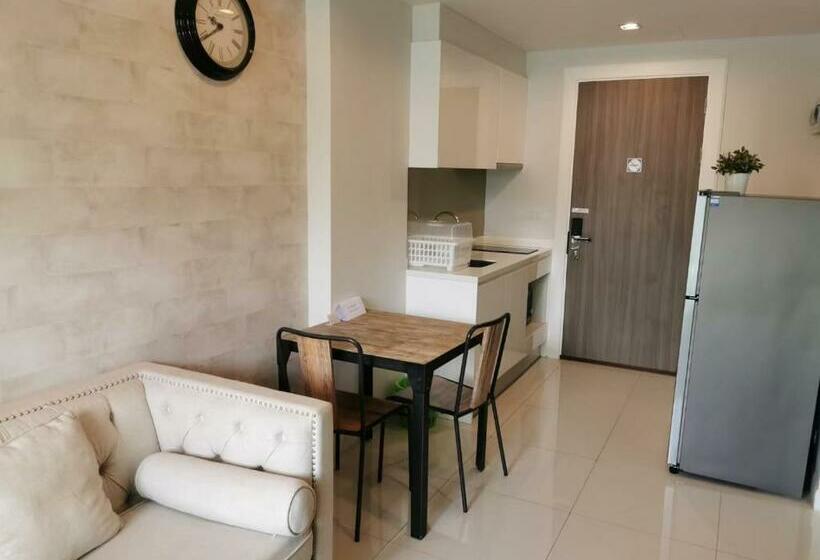 ดิ แอมเบอร์