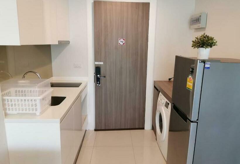 ดิ แอมเบอร์