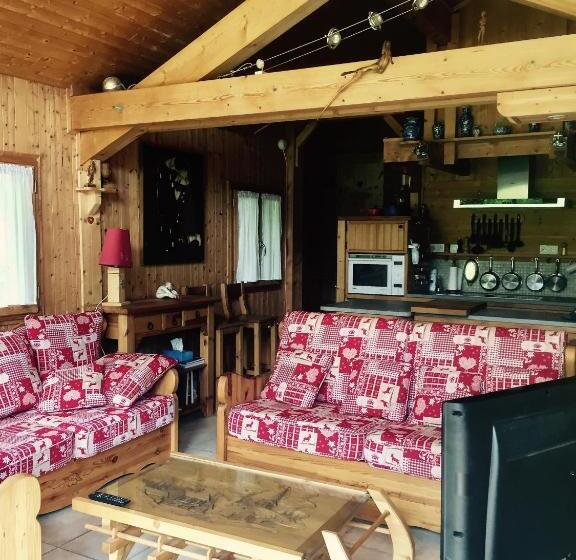 צימר Chalet Les Chouettes