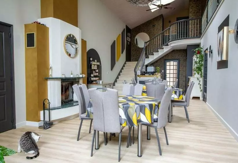 ベッドアンドブレックファースト Clos Du Marais