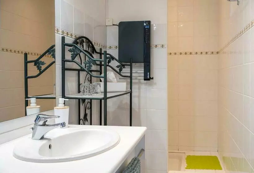 ベッドアンドブレックファースト Clos Du Marais