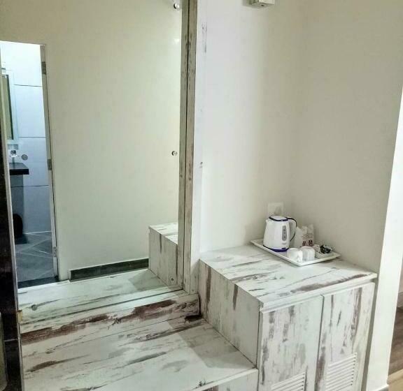 Hotelli Rudraksh Resort And