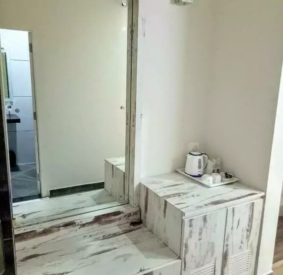 ホテル Rudraksh Resort And