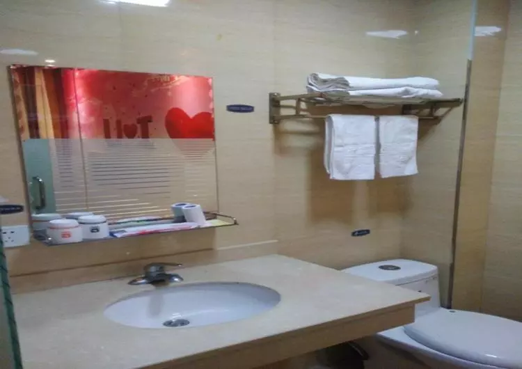 Junyi Hotel Jiangxi Ganzhou South Gate Square Wenqing Road