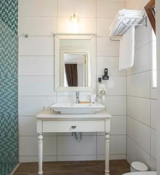 Albeon Luxury Hotel   Alacatı