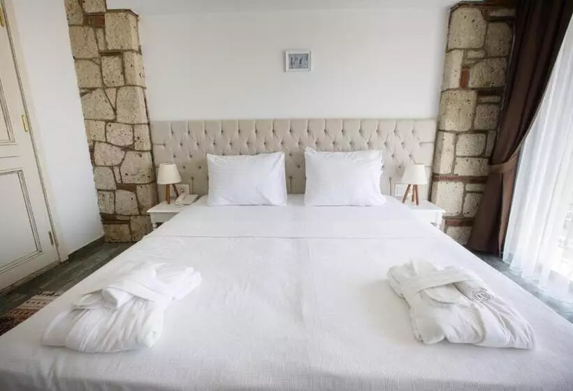 Albeon Luxury Hotel   Alacatı