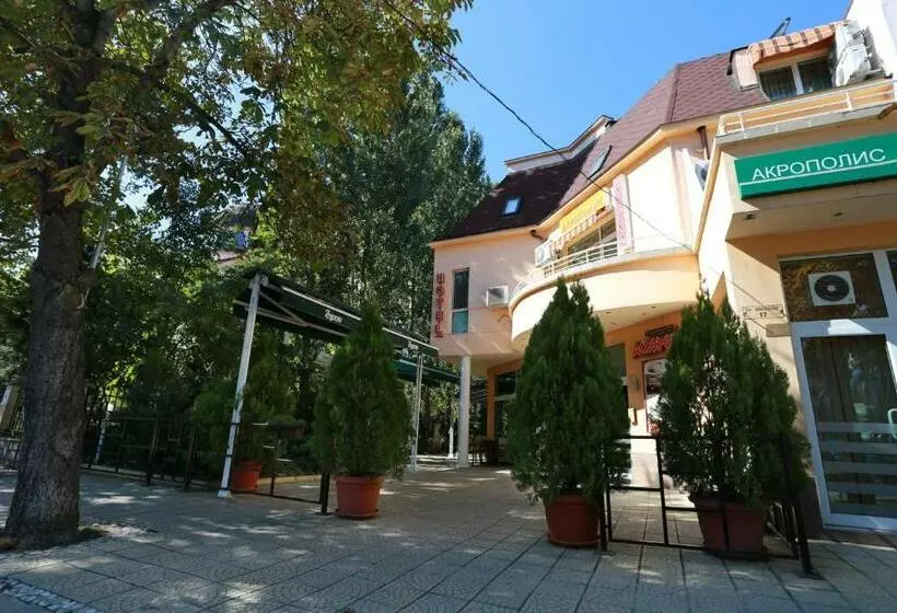 ホテル Acropolis